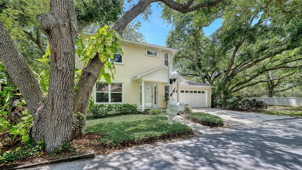 2304 63rd Street Court W Bradenton FL 34209
