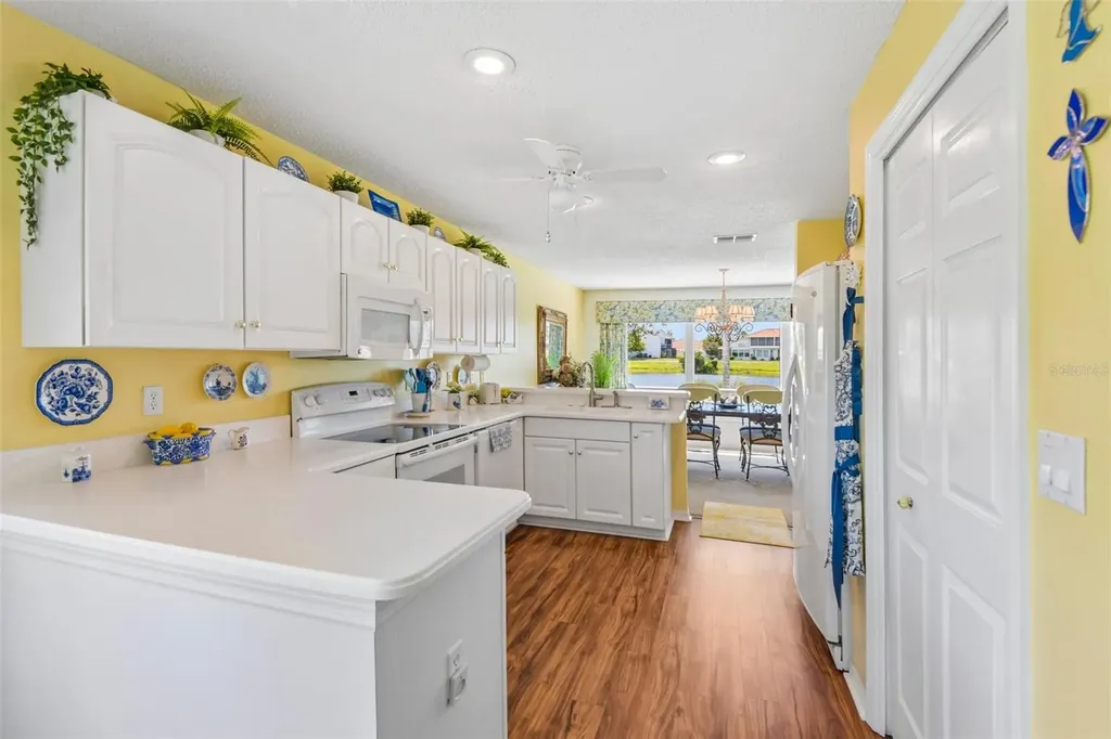 1732 S Pebble Beach Boulevard Sun City Center FL 33573