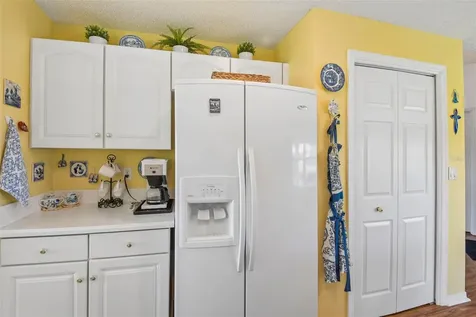 1732 S Pebble Beach Boulevard Sun City Center FL 33573