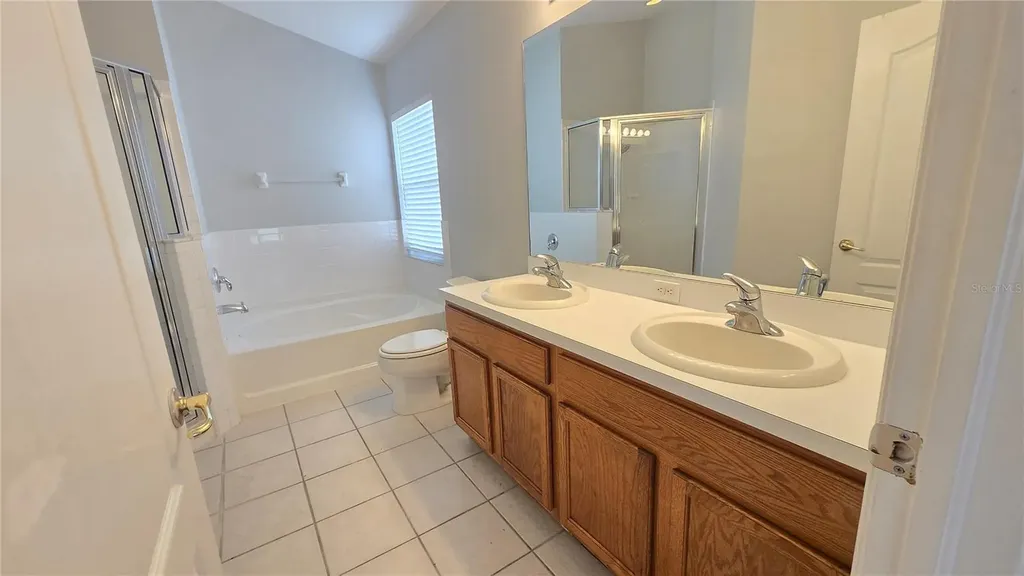 12824 Kings Lake Drive Gibsonton FL 33534