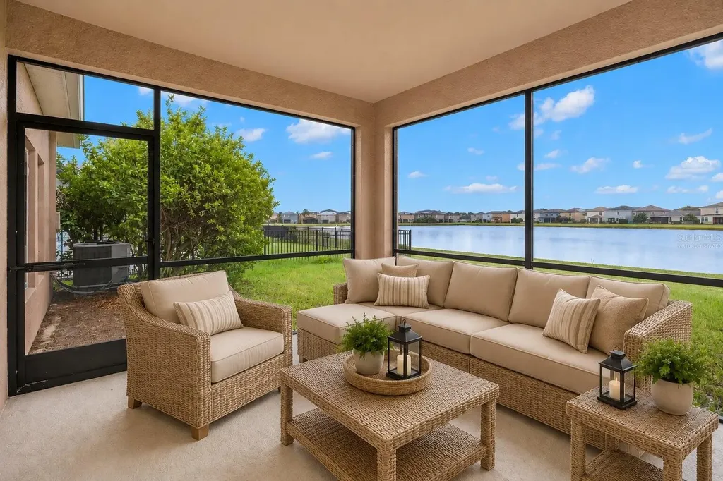 10284 Newminster Loop Ruskin FL 33573