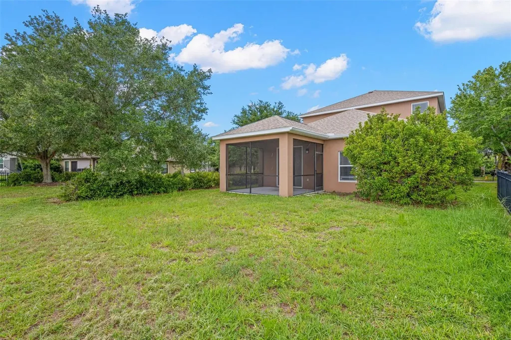 10284 Newminster Loop Ruskin FL 33573