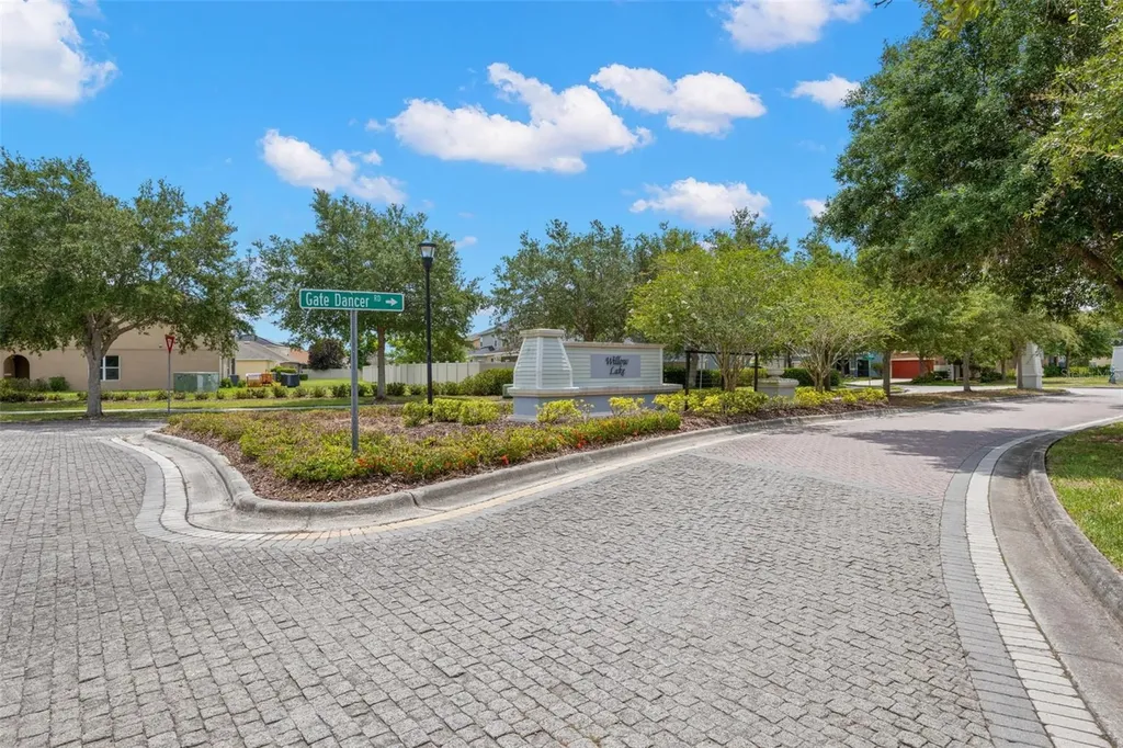 10284 Newminster Loop Ruskin FL 33573