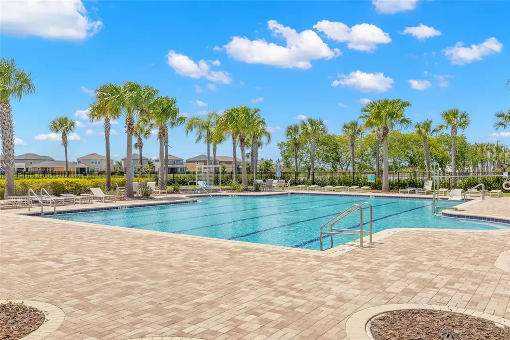 10284 Newminster Loop Ruskin FL 33573