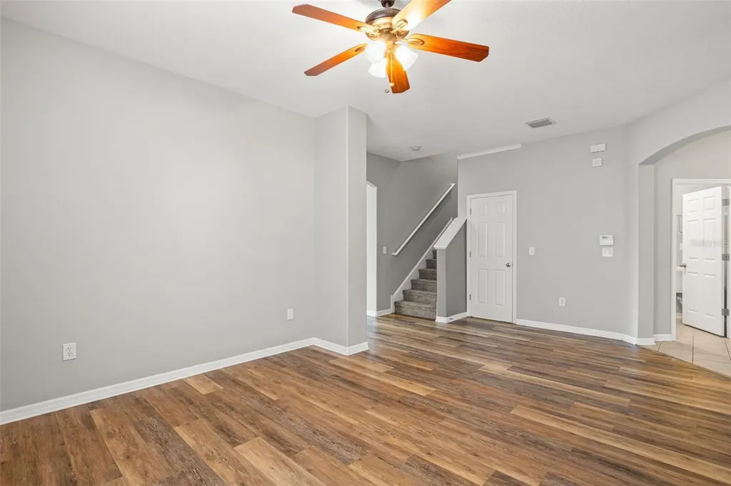 10284 Newminster Loop Ruskin FL 33573