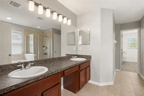 10284 Newminster Loop Ruskin FL 33573