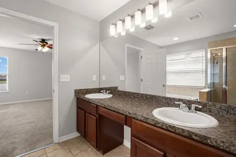 10284 Newminster Loop Ruskin FL 33573