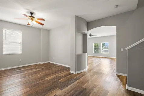 10284 Newminster Loop Ruskin FL 33573