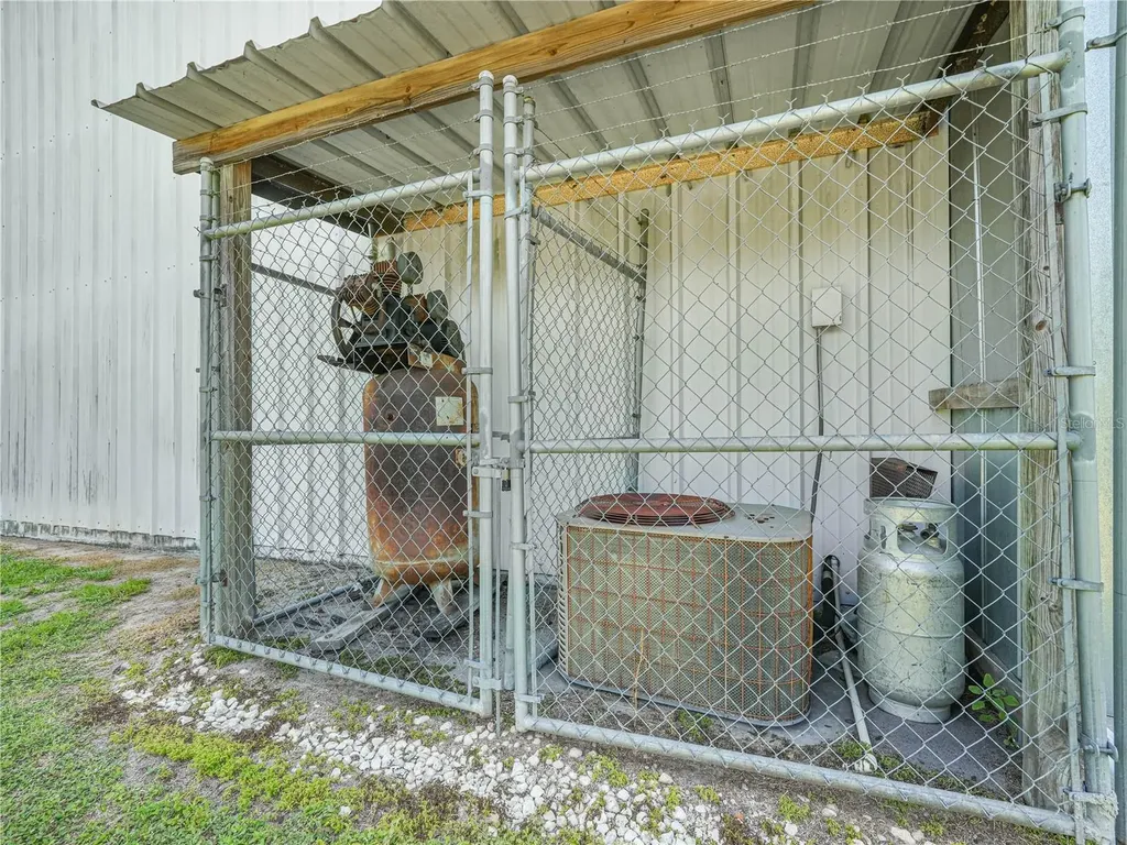 29636 Highway 27 Dundee FL 33838
