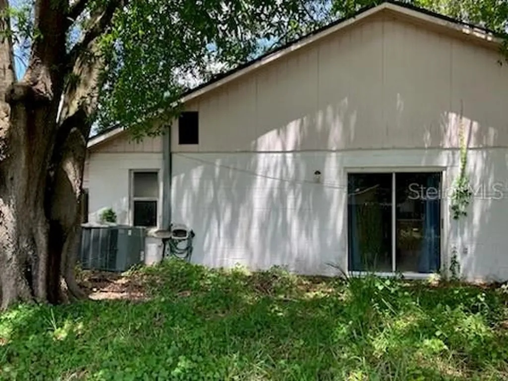 1839 Kettler Drive Lutz FL 33559