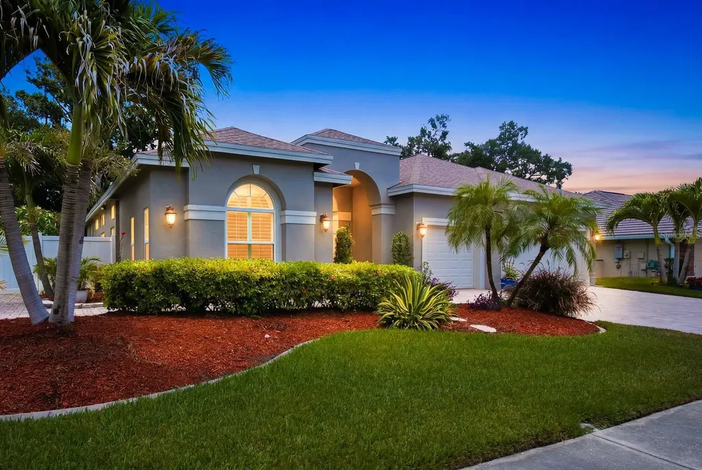 141 Old Oak Circle Palm Harbor FL 34683