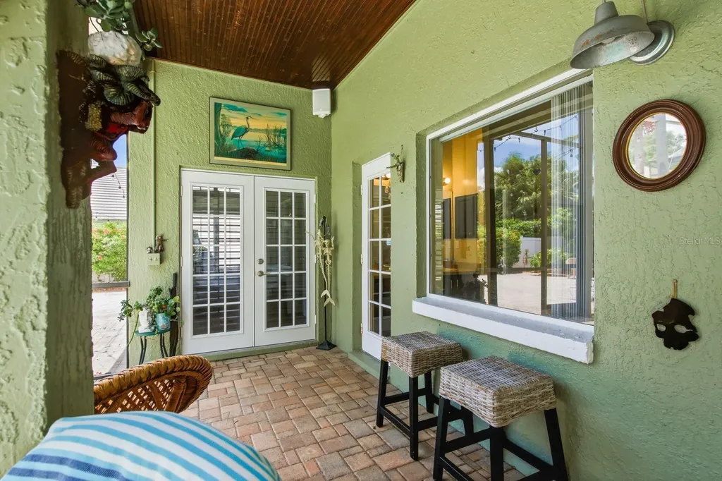 141 Old Oak Circle Palm Harbor FL 34683