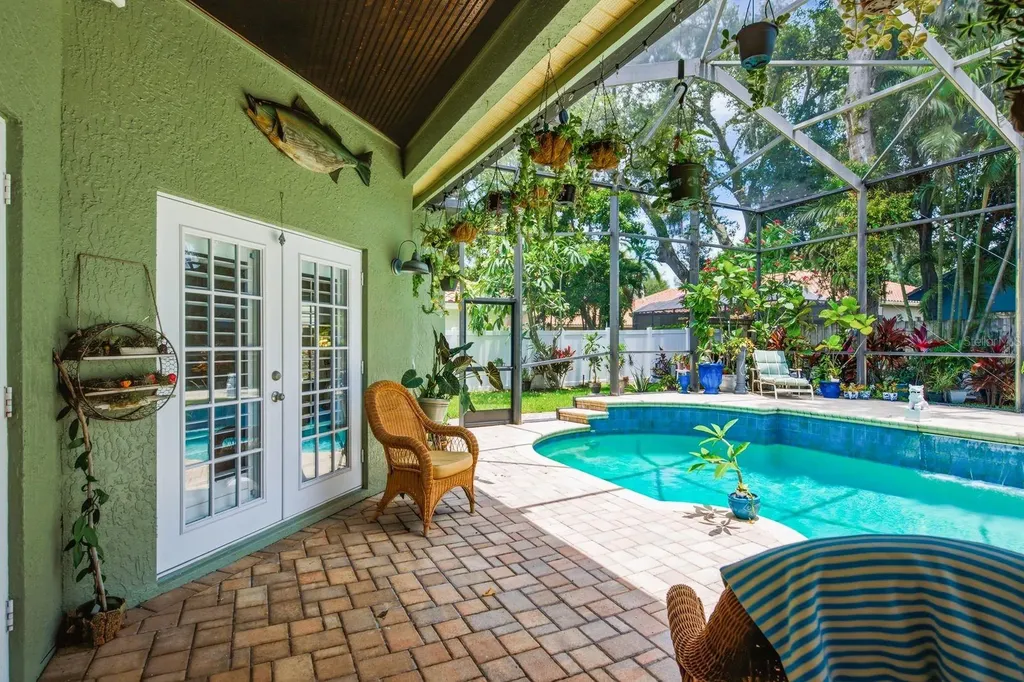 141 Old Oak Circle Palm Harbor FL 34683