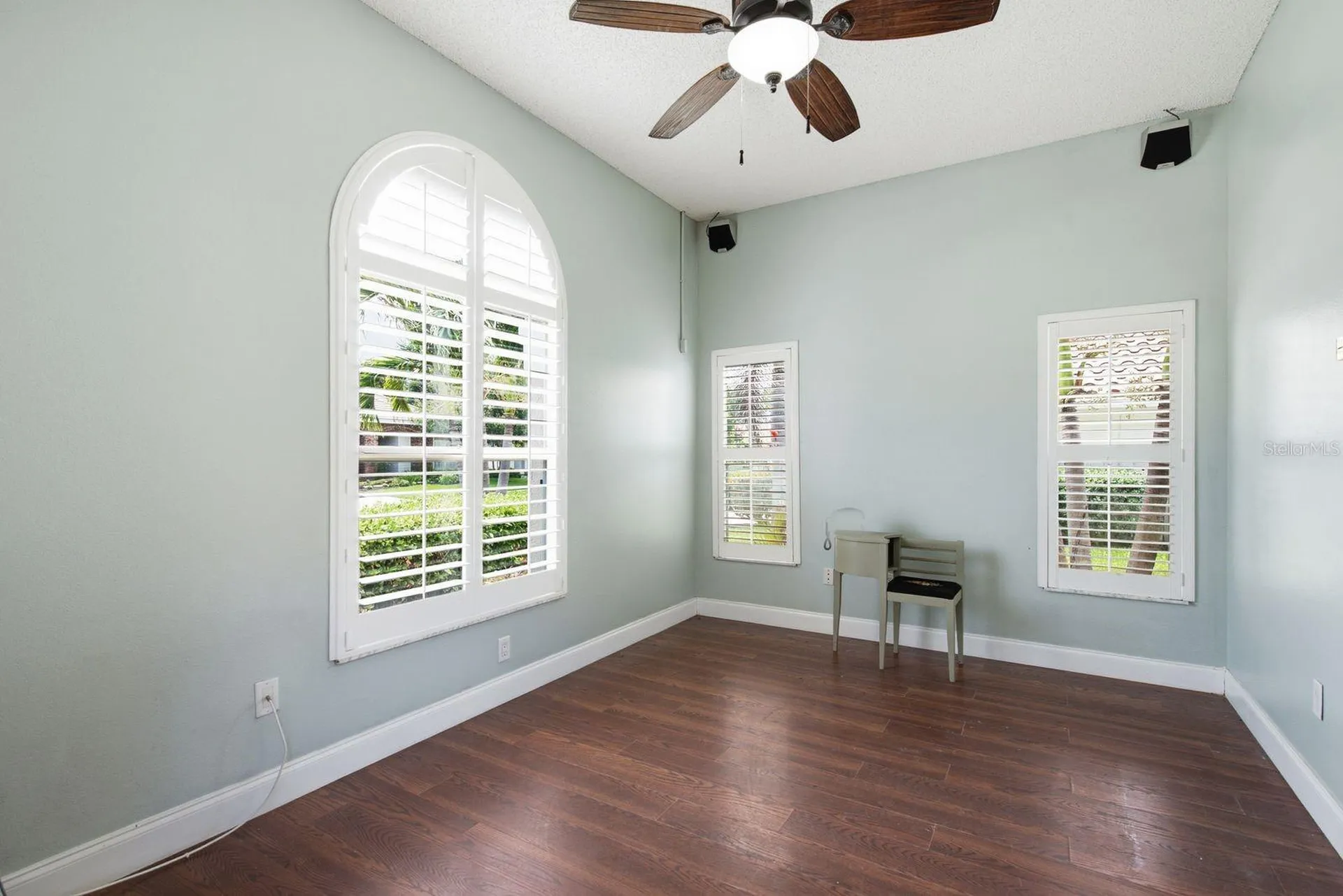 141 Old Oak Circle Palm Harbor FL 34683