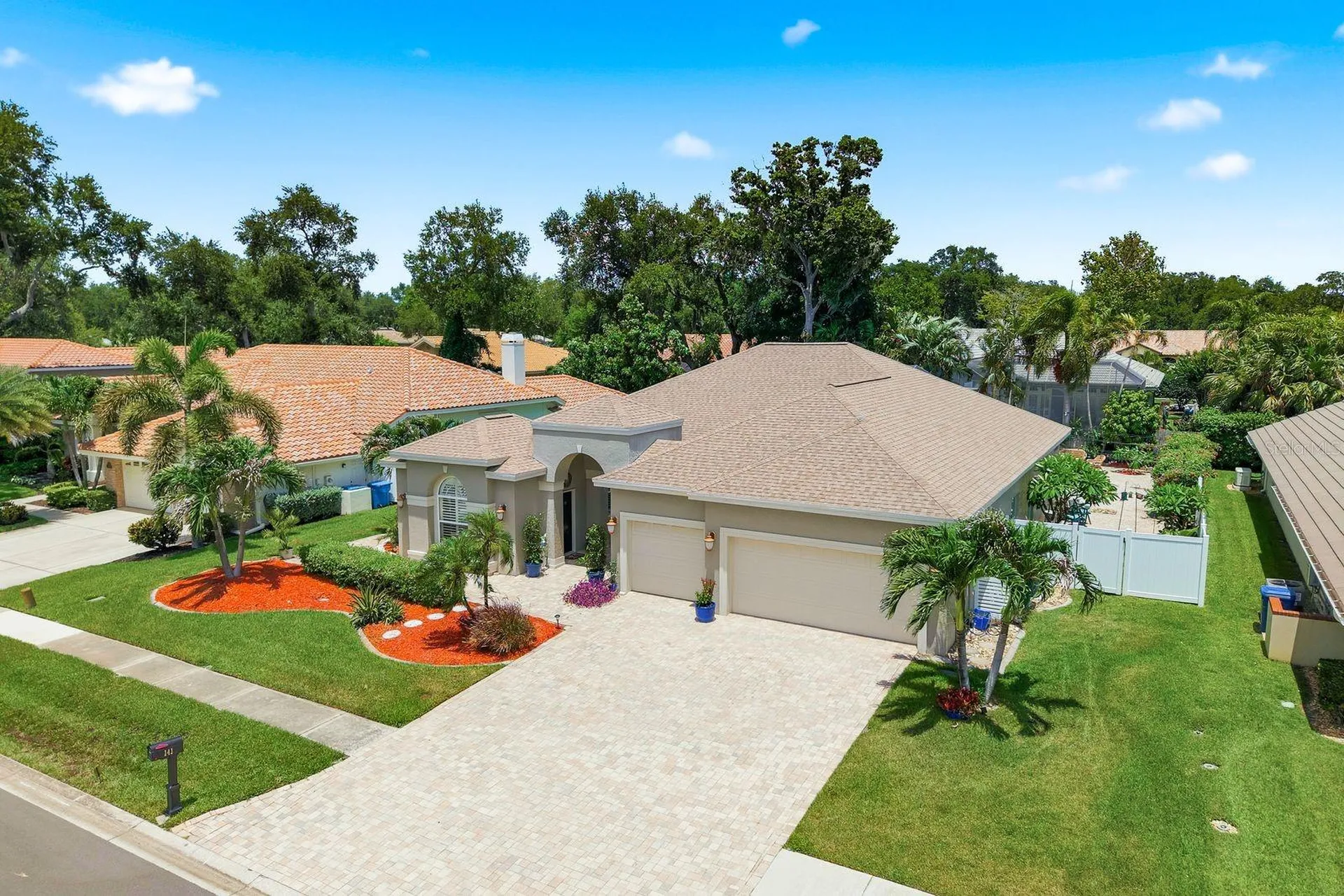 141 Old Oak Circle Palm Harbor FL 34683