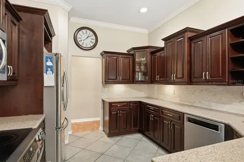 141 Old Oak Circle Palm Harbor FL 34683