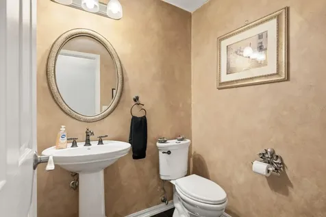 141 Old Oak Circle Palm Harbor FL 34683