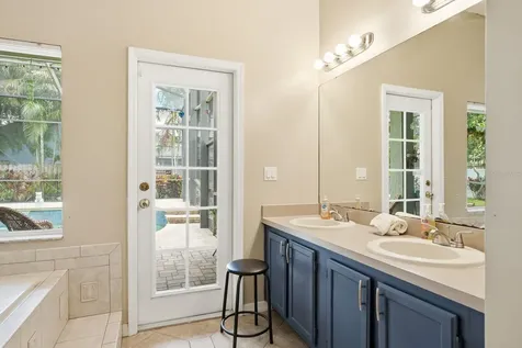 141 Old Oak Circle Palm Harbor FL 34683