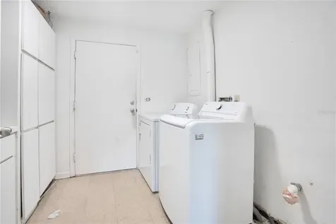 5725 Padgett Circle Orlando FL 32839