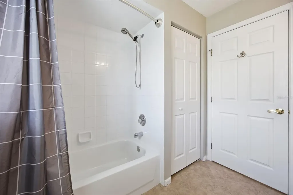 5450 NW 25th Loop Ocala FL 34482