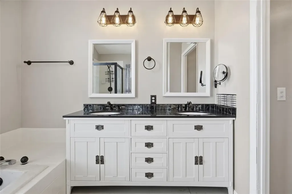 5450 NW 25th Loop Ocala FL 34482