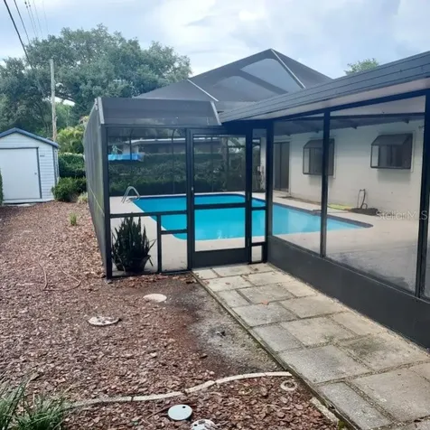 12302 N 27th Street Tampa FL 33612