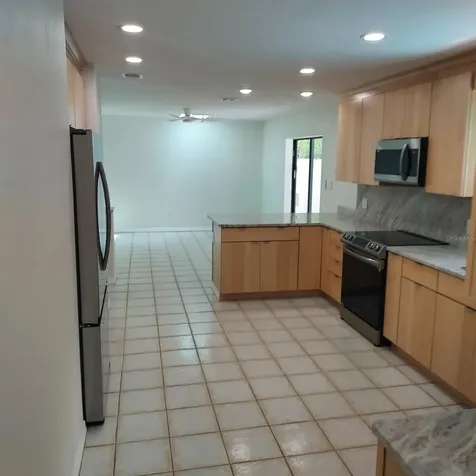 12302 N 27th Street Tampa FL 33612