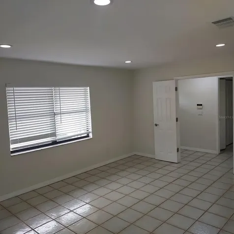 12302 N 27th Street Tampa FL 33612