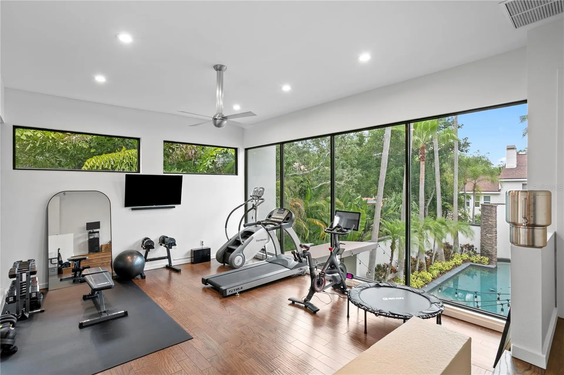 2515 W Shell Point Road Tampa FL 33611