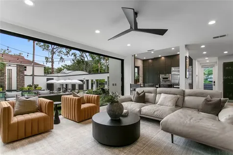 2515 W Shell Point Road Tampa FL 33611