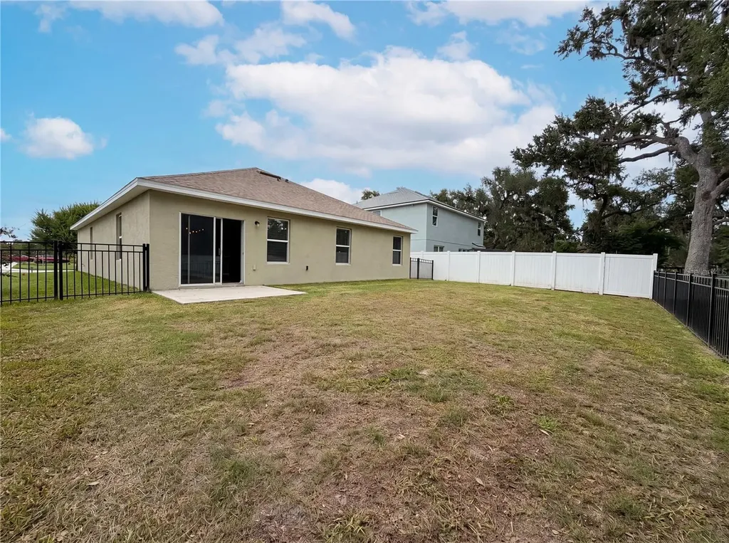5805 71st Street E Palmetto FL 34221