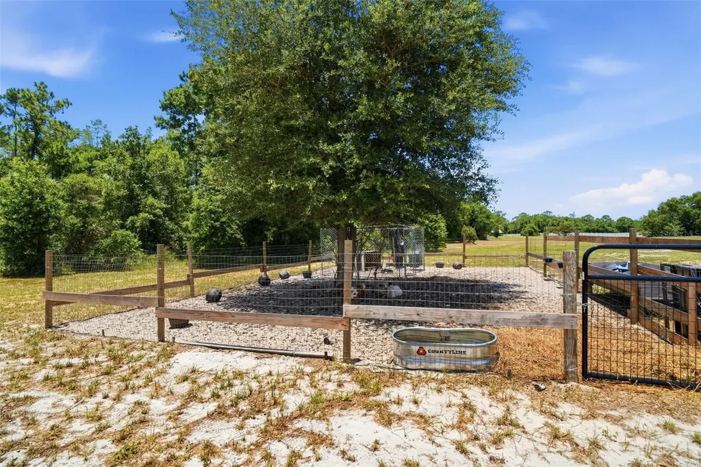 7242 Black Road Lake Wales FL 33898