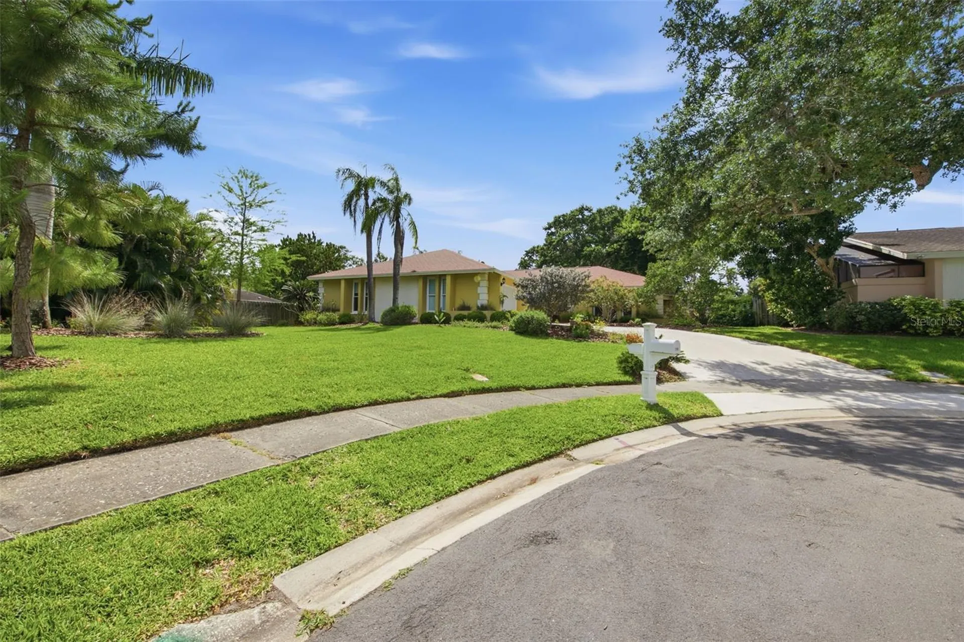 709 Grovewood Lane Largo FL 33770