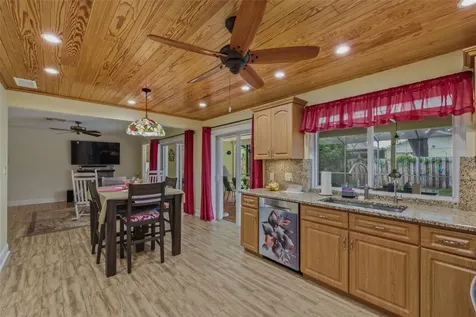 709 Grovewood Lane Largo FL 33770