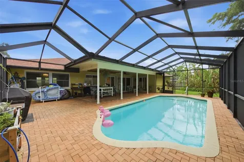 709 Grovewood Lane Largo FL 33770