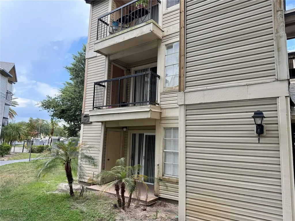 1964 Lake Atriums Circle Orlando FL 32839