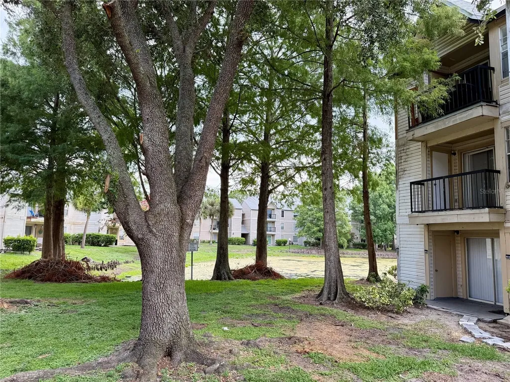 1964 Lake Atriums Circle Orlando FL 32839