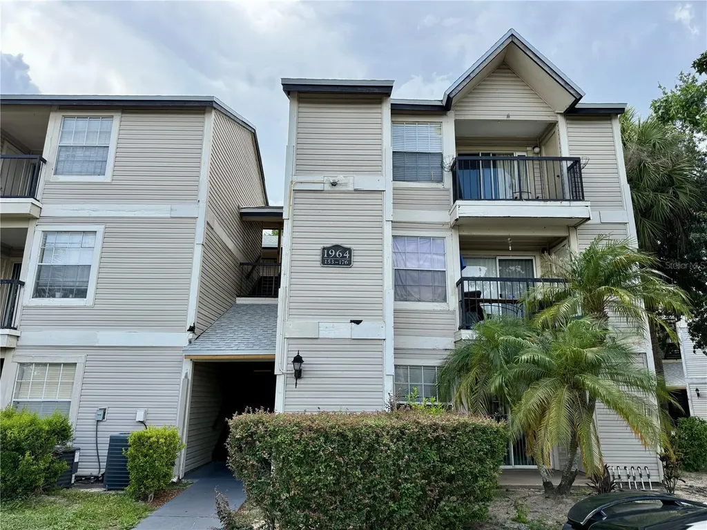 1964 Lake Atriums Circle Orlando FL 32839
