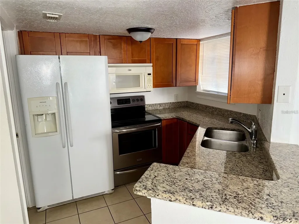 1964 Lake Atriums Circle Orlando FL 32839