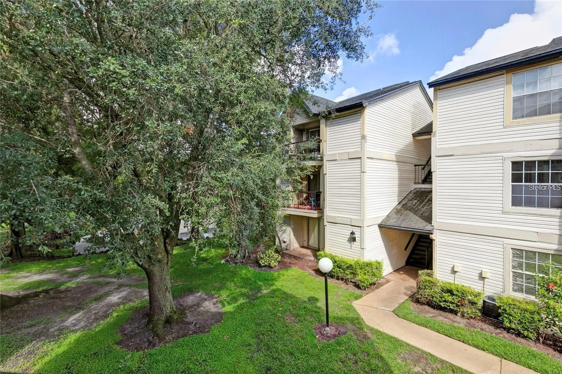 1964 Lake Atriums Circle Orlando FL 32839