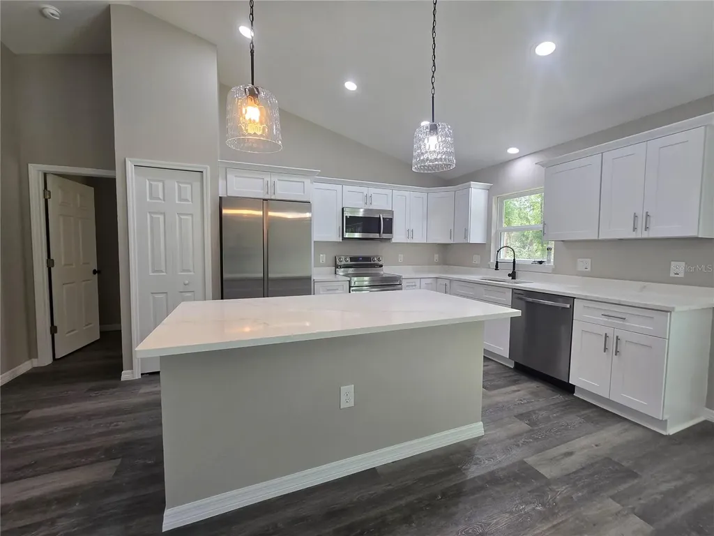 30 Sequoia Drive Trace Ocklawaha FL 32179