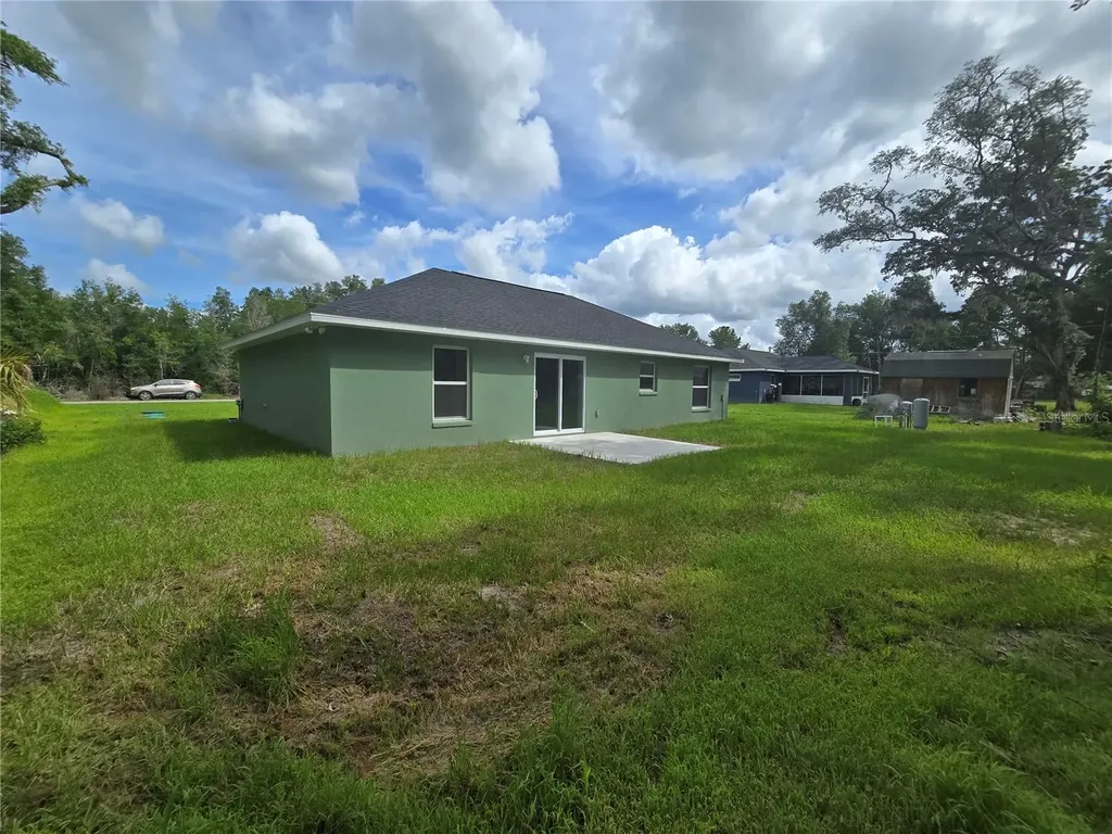 30 Sequoia Drive Trace Ocklawaha FL 32179