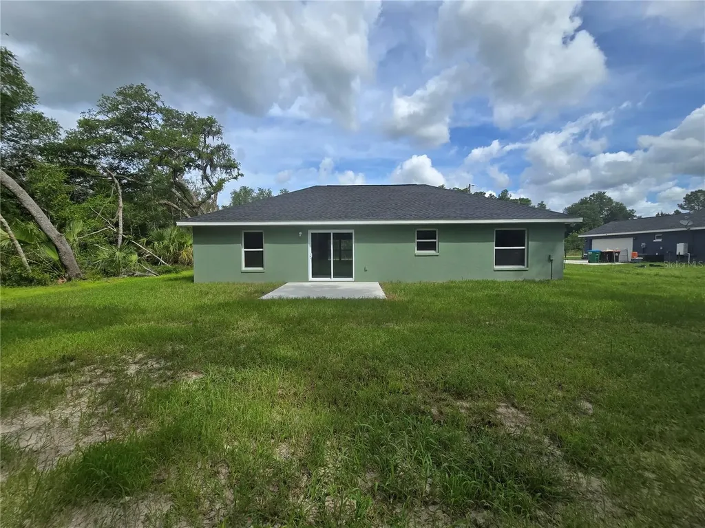 30 Sequoia Drive Trace Ocklawaha FL 32179
