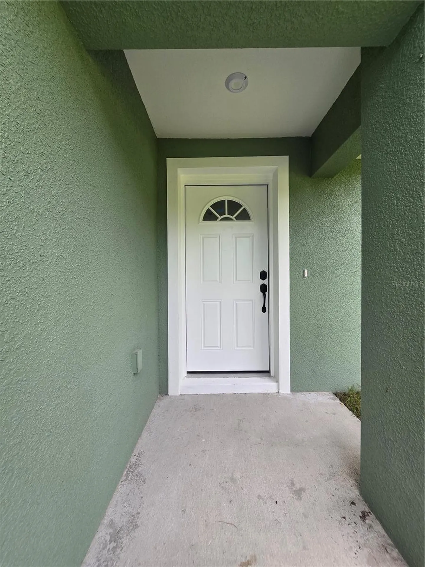 30 Sequoia Drive Trace Ocklawaha FL 32179