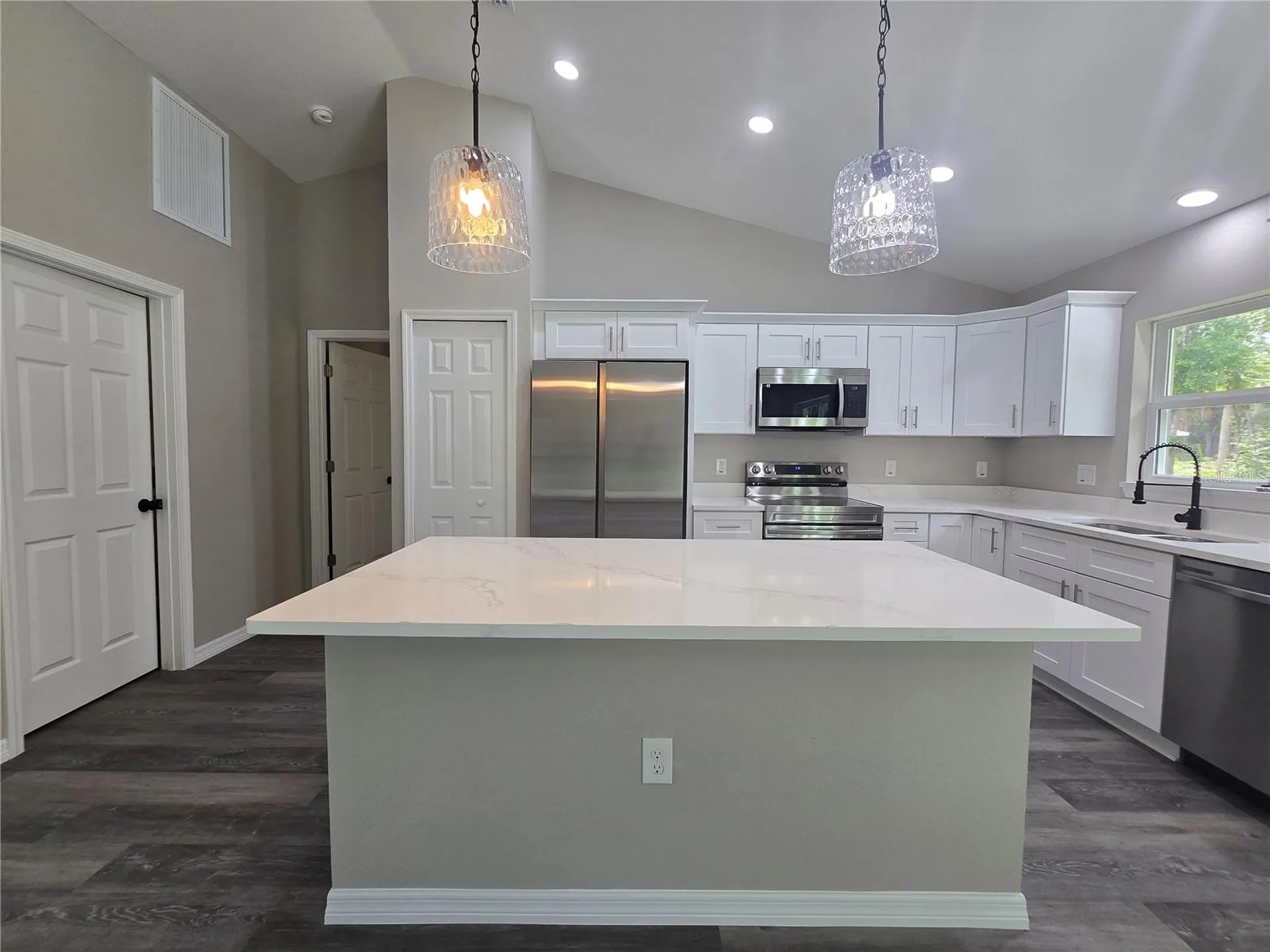30 Sequoia Drive Trace Ocklawaha FL 32179