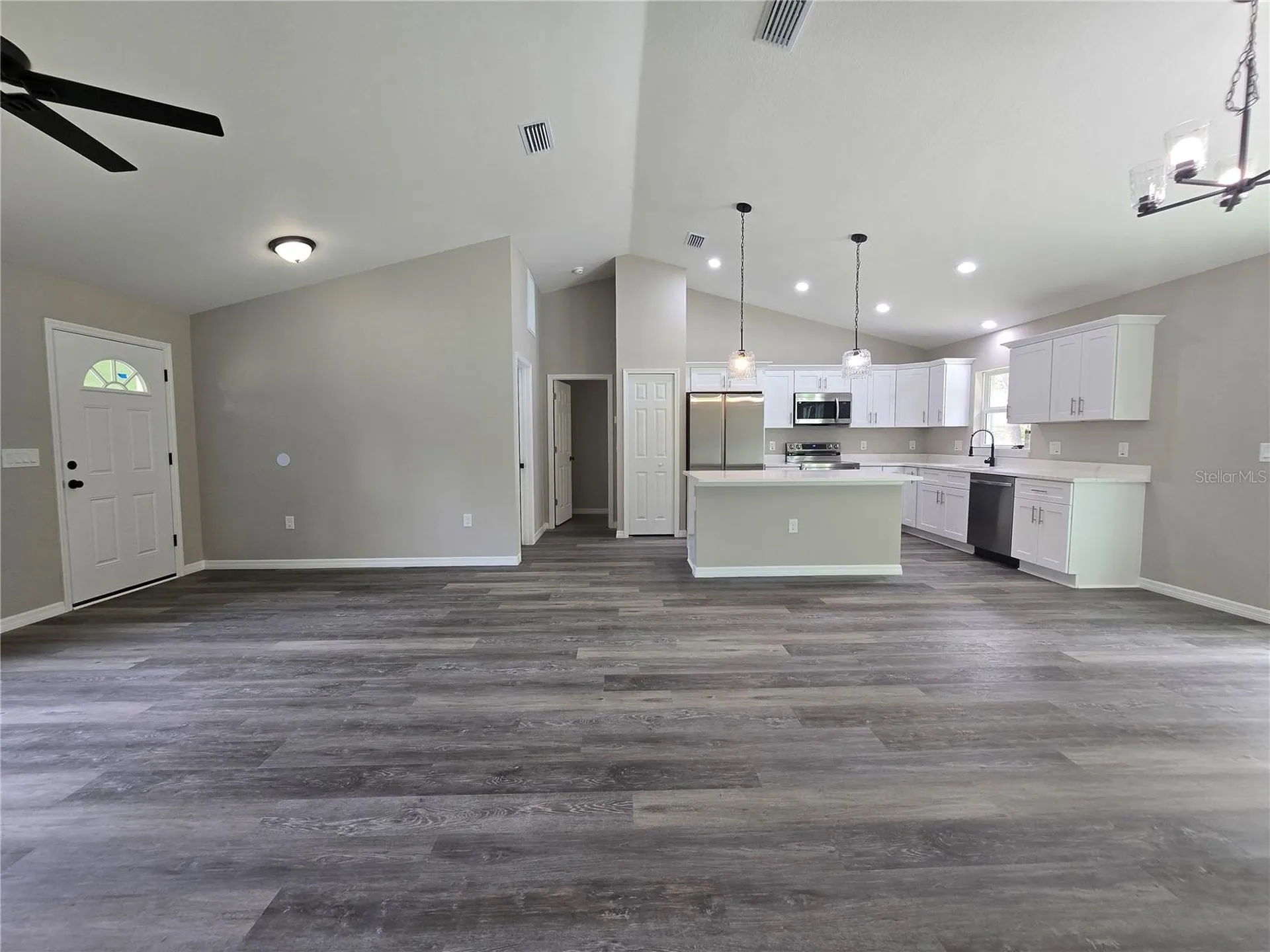 30 Sequoia Drive Trace Ocklawaha FL 32179