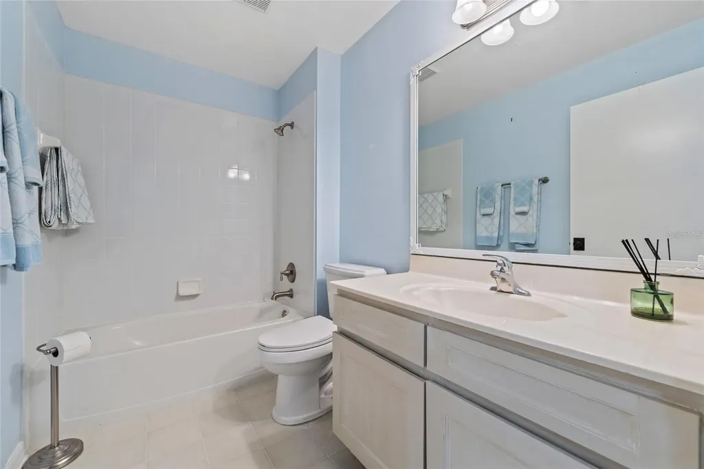 1010 Loch Vail Apopka FL 32712