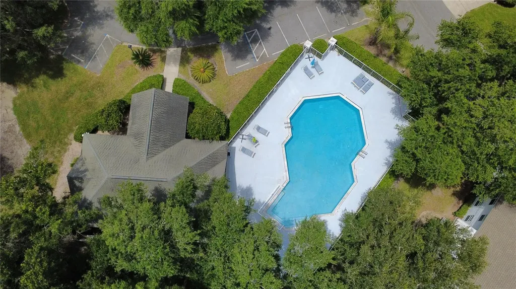 1010 Loch Vail Apopka FL 32712