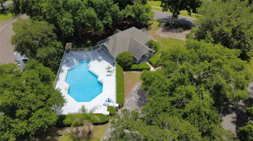 1010 Loch Vail Apopka FL 32712