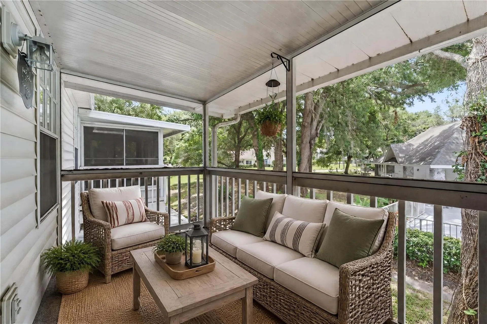 1010 Loch Vail Apopka FL 32712